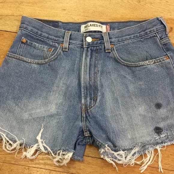 Levi’s Jean Shorts - Picture 4 of 7